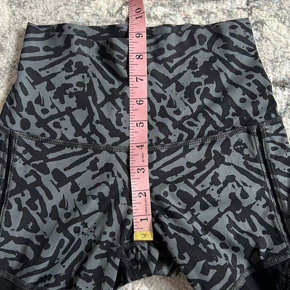 Lululemon Hot To Street Pant - Picture 14 of 16